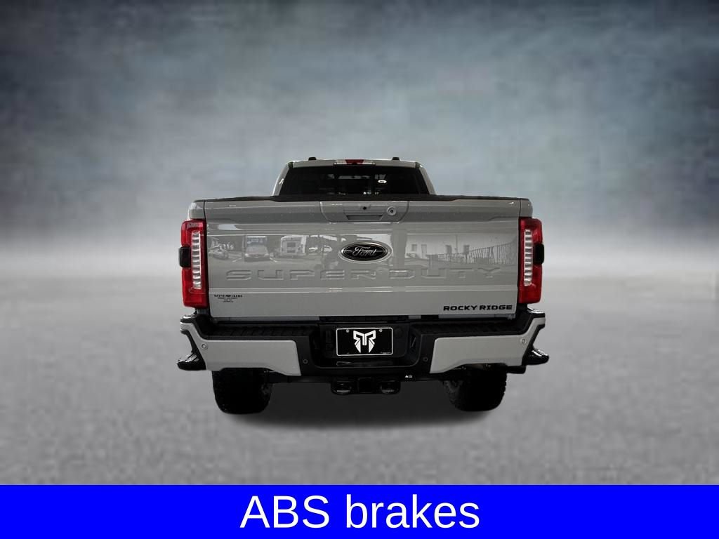 New 2026 Ford F250 Lariat w/ Black Appearance Package AWD/4WD image 5