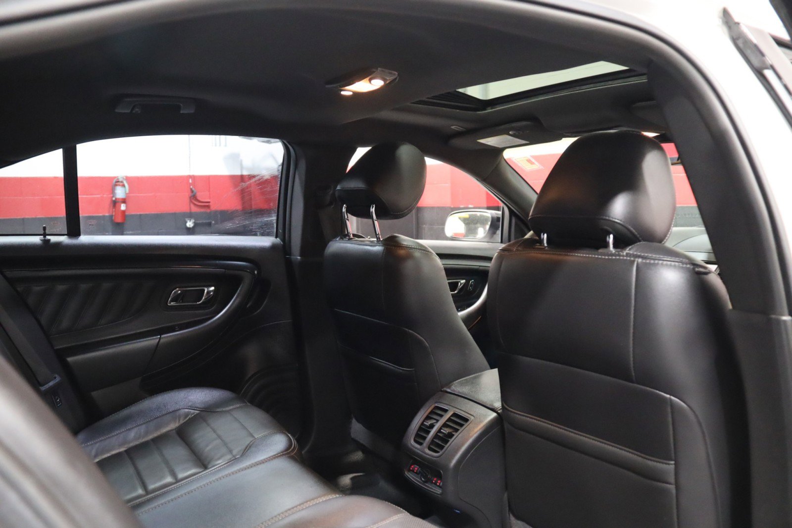 Used 2013 Ford Taurus SHO image 46