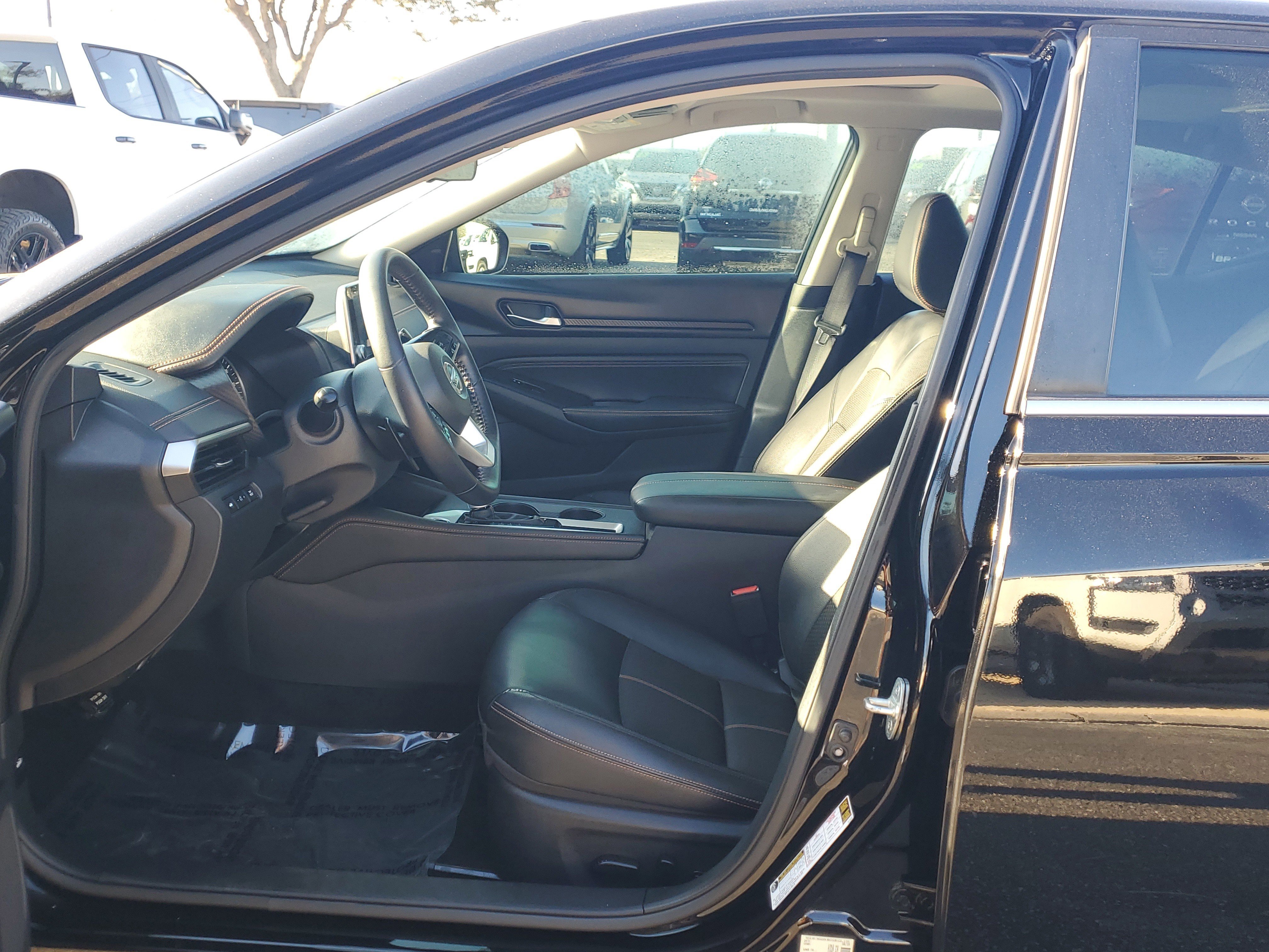 Used 2020 Nissan Altima 2.5 SR w/ Premium Package image 18