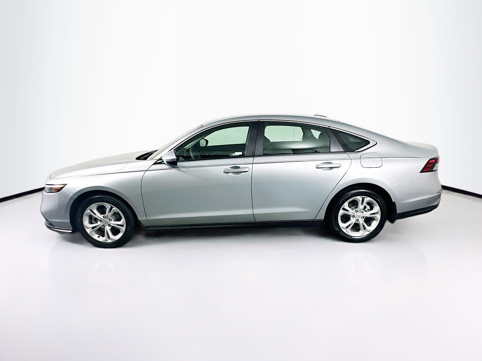 Used 2024 Honda Accord LX image 4