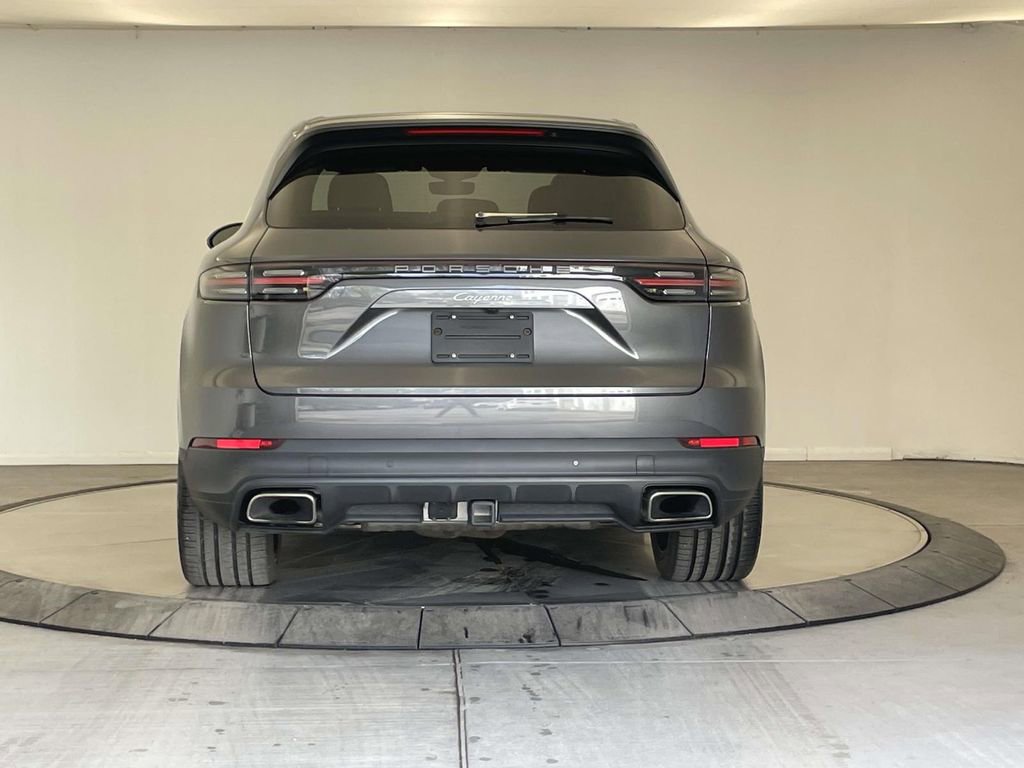 Used 2023 Porsche Cayenne Platinum Edition AWD/4WD image 4