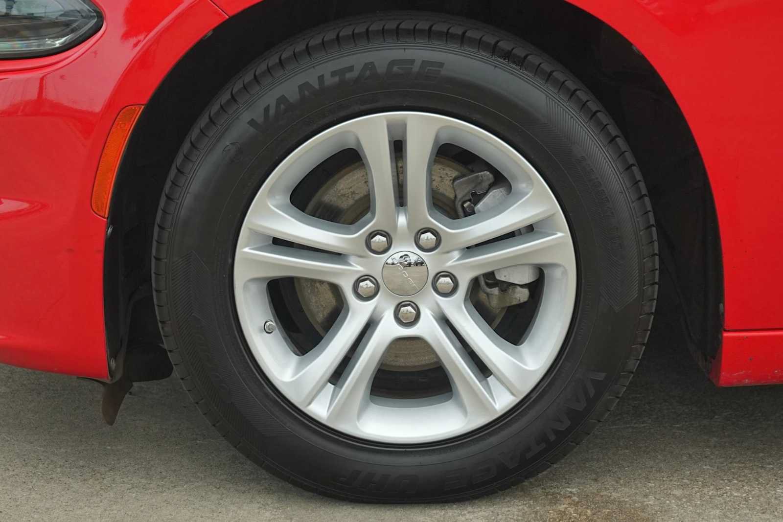 Used 2022 Dodge Charger SXT RWD image 7