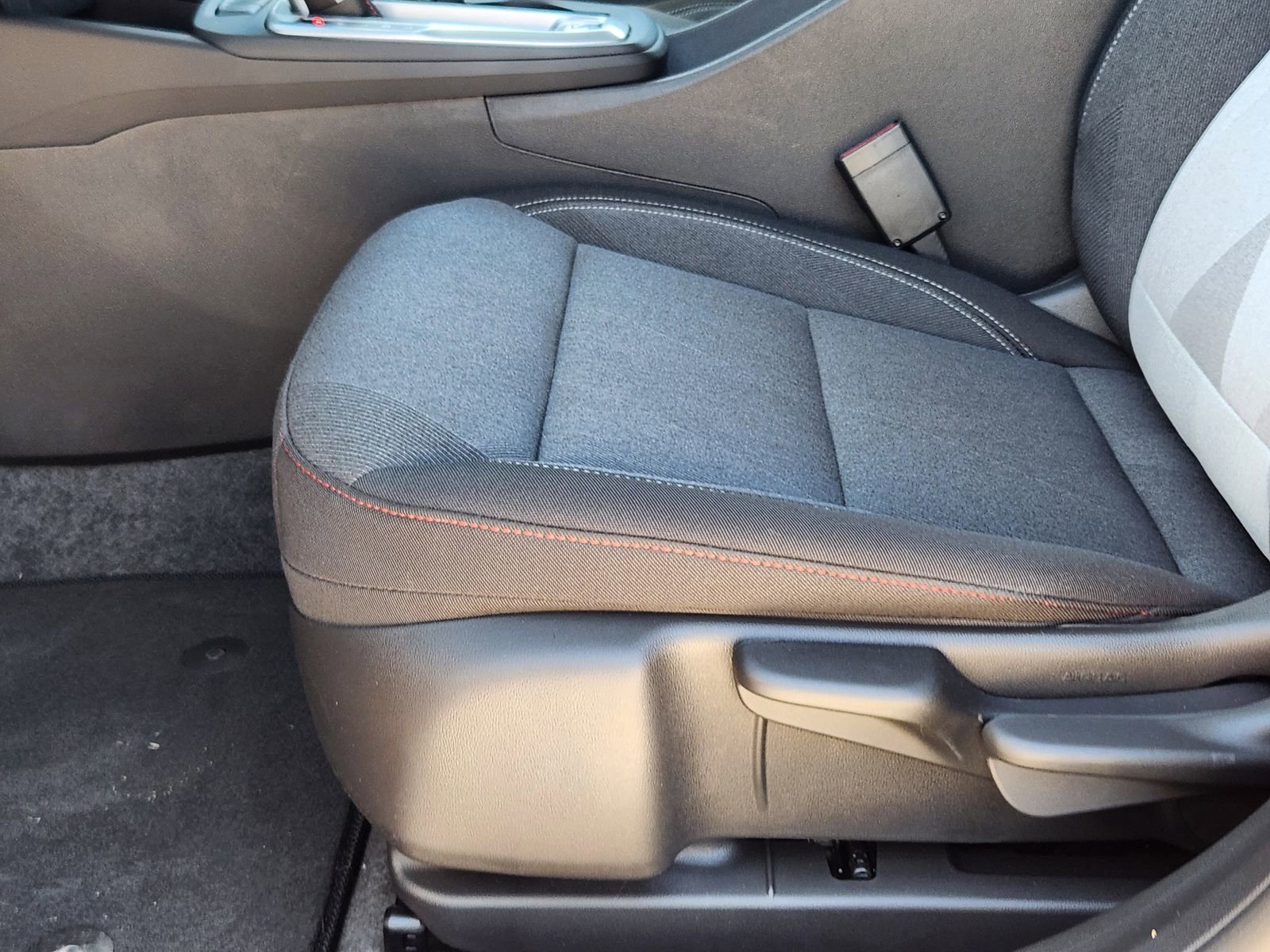 New 2026 Chevrolet Trax RS w/ Sunroof Package image 21