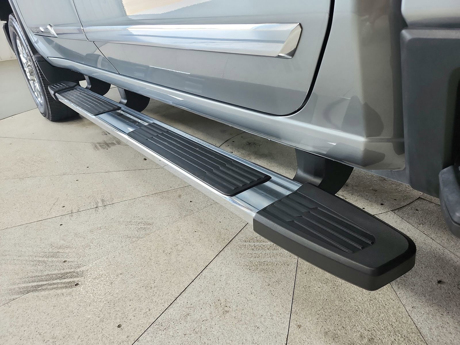 Used 2024 Chevrolet Silverado 2500 High Country w/ Technology Package image 51