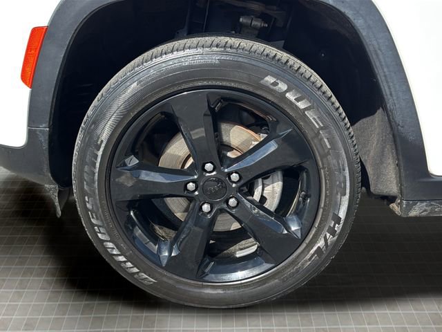 Certified 2023 Jeep Grand Cherokee Altitude image 45