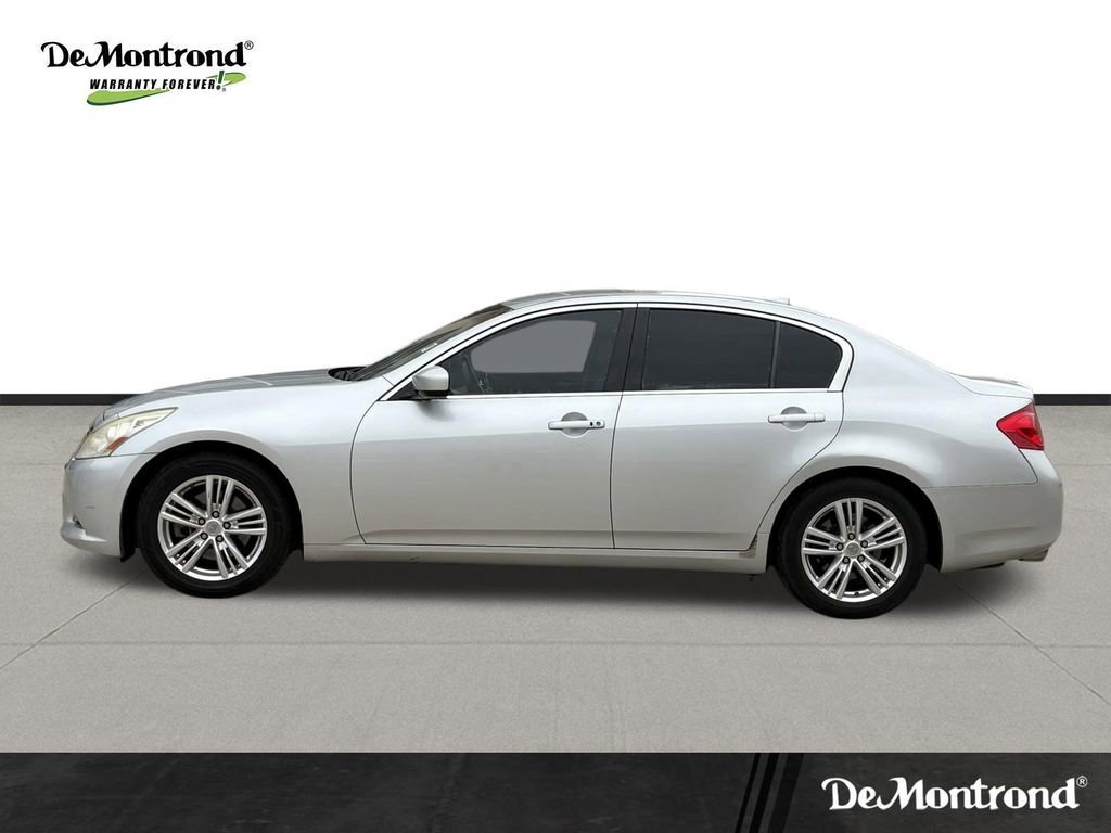 Used 2011 INFINITI G37 Journey RWD image 8