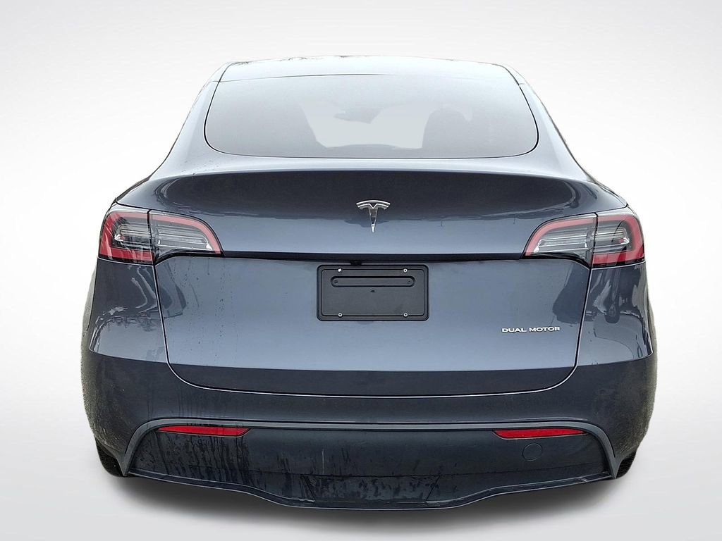 Used 2023 Tesla Model Y Long Range image 9