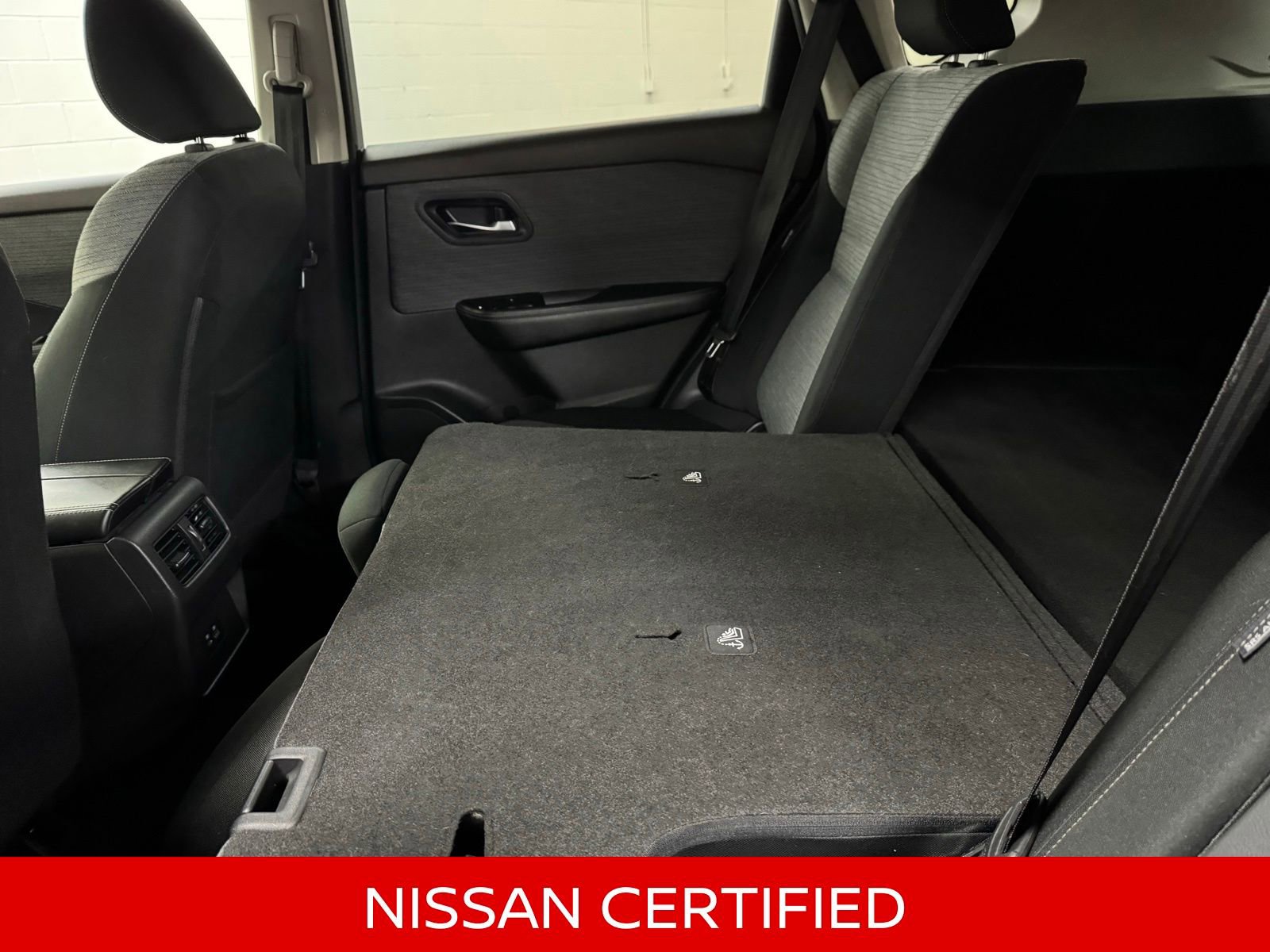 Certified 2023 Nissan Rogue SV image 35