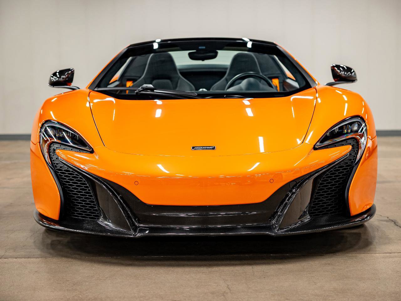 Used 2015 McLaren 650S Spider image 11