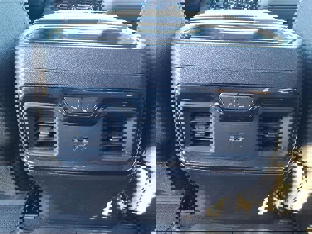 Used 2023 Chevrolet Silverado 1500 ZR2 w/ Technology Package image 19