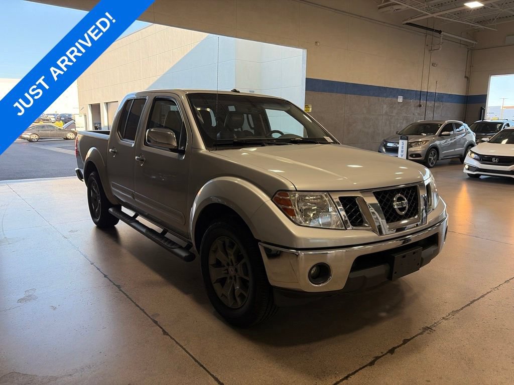 Used 2019 Nissan Frontier SL RWD image 2