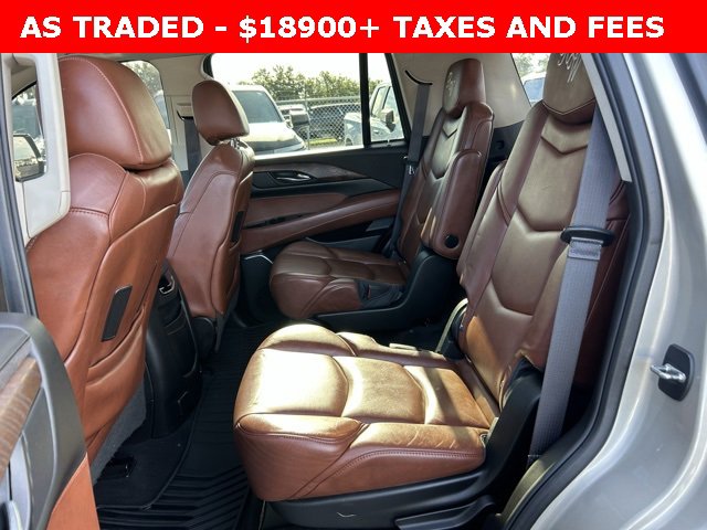 Used 2016 Cadillac Escalade Luxury image 15