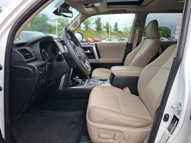 Used 2021 Toyota 4Runner SR5 Premium w/ Moonroof Package AWD/4WD image 9
