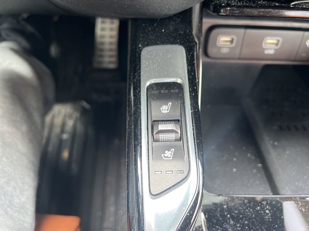 Used 2023 Kia Sorento SX Prestige image 24