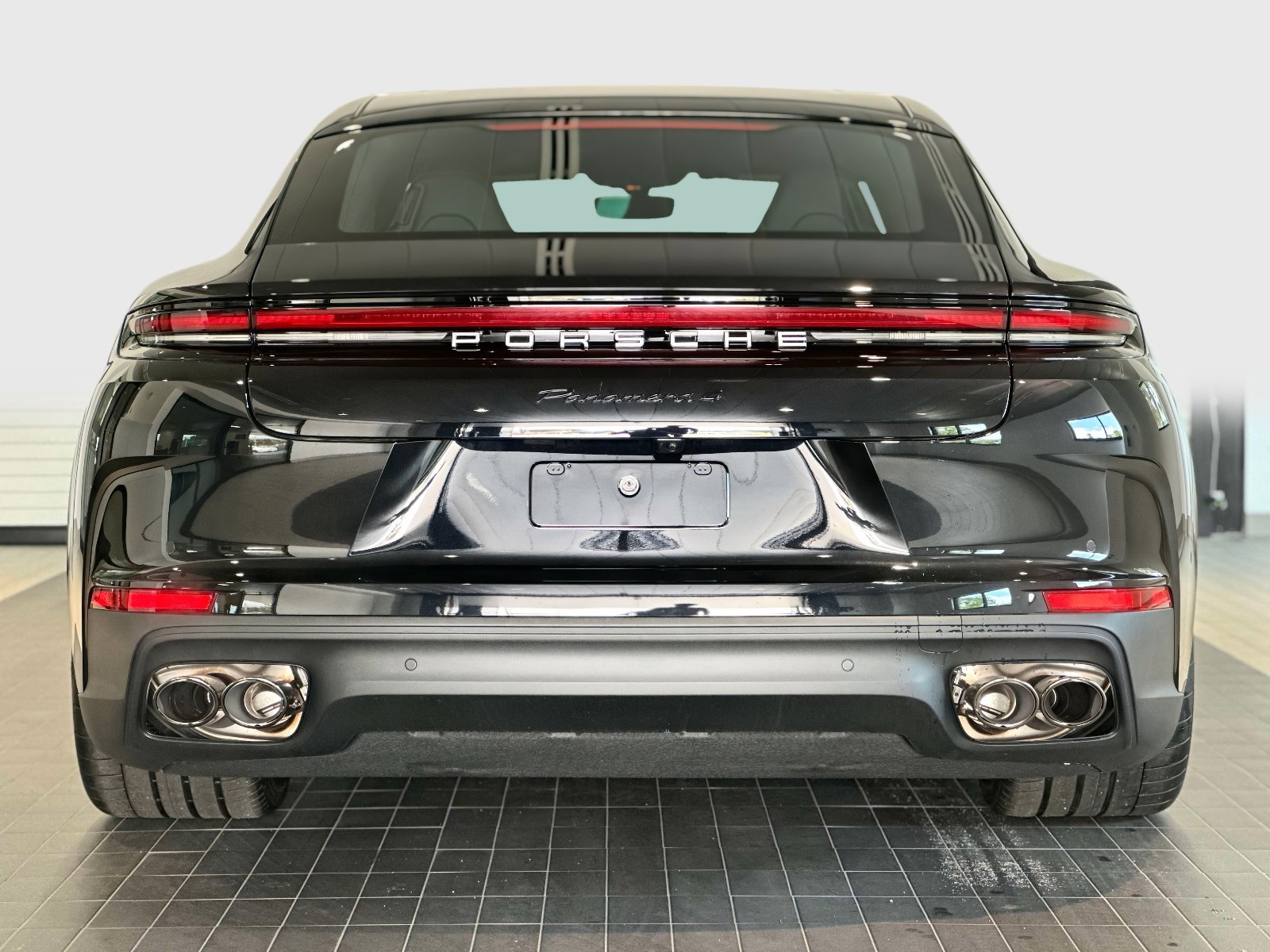 New 2025 Porsche Panamera 4 image 6