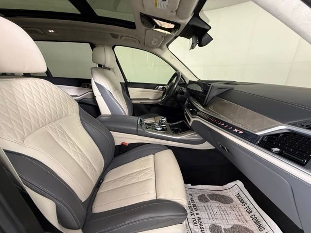 Used 2024 BMW ALPINA XB7 image 33