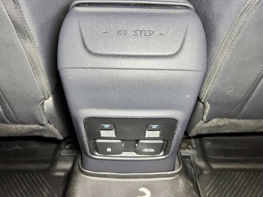 Used 2023 Ford Bronco Wildtrak AWD/4WD image 18