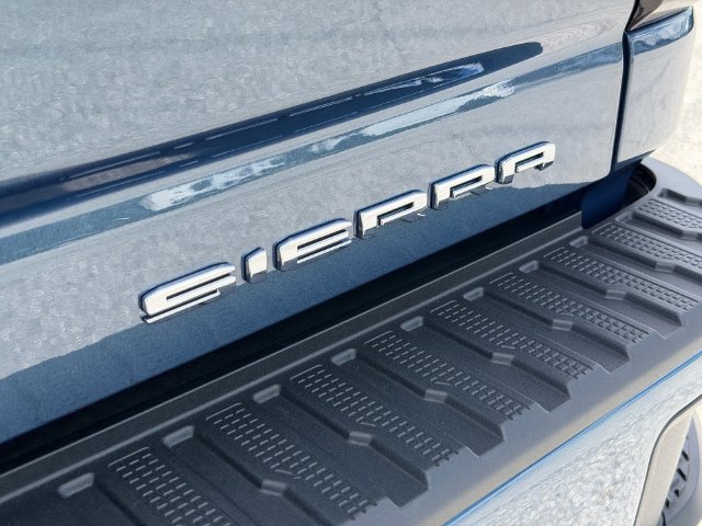 New 2026 GMC Sierra 3500 Denali w/ Denali Reserve Package AWD/4WD image 12