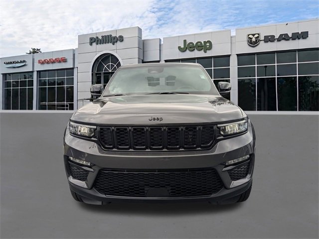New 2025 Jeep Grand Cherokee Limited w/ Black Appearance Package image 9