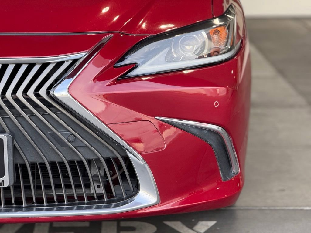 Used 2019 Lexus ES 300h 300h Luxury image 5
