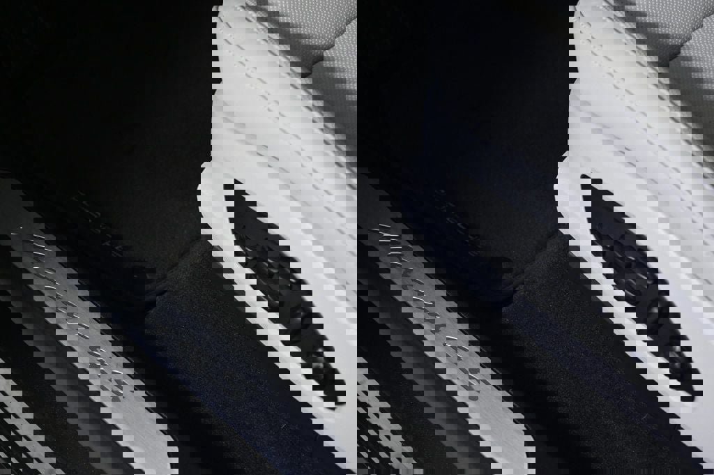 Certified 2025 Porsche Macan 4S Electric image 25