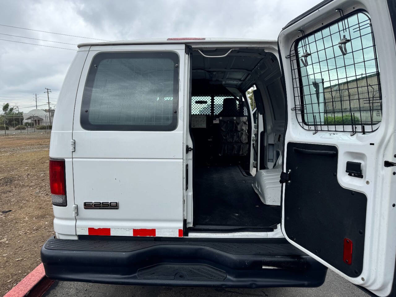Used 2010 Ford E-250 and Econoline 250 RWD image 15