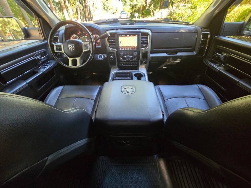 Used 2018 RAM 2500 Laramie w/ Sport Appearance Group AWD/4WD image 18