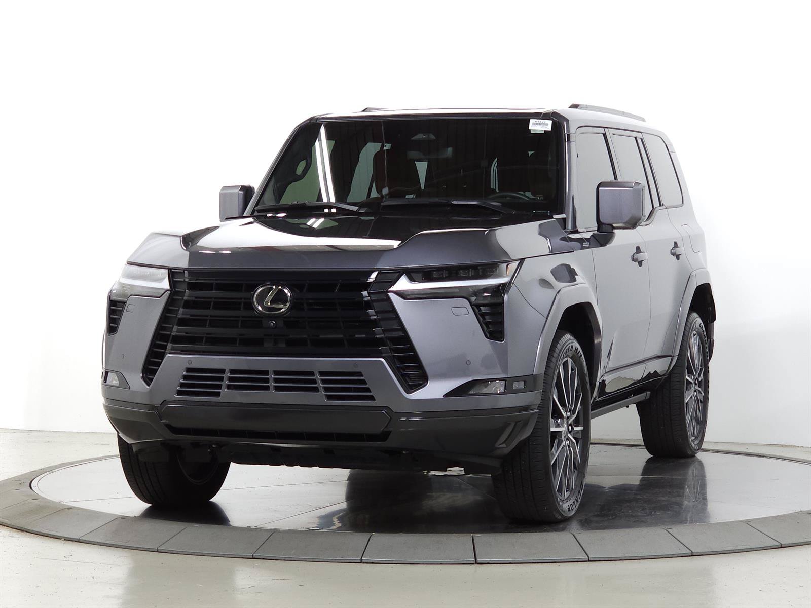 Certified 2025 Lexus GX 550 w/ Cold Area Package AWD/4WD image 4