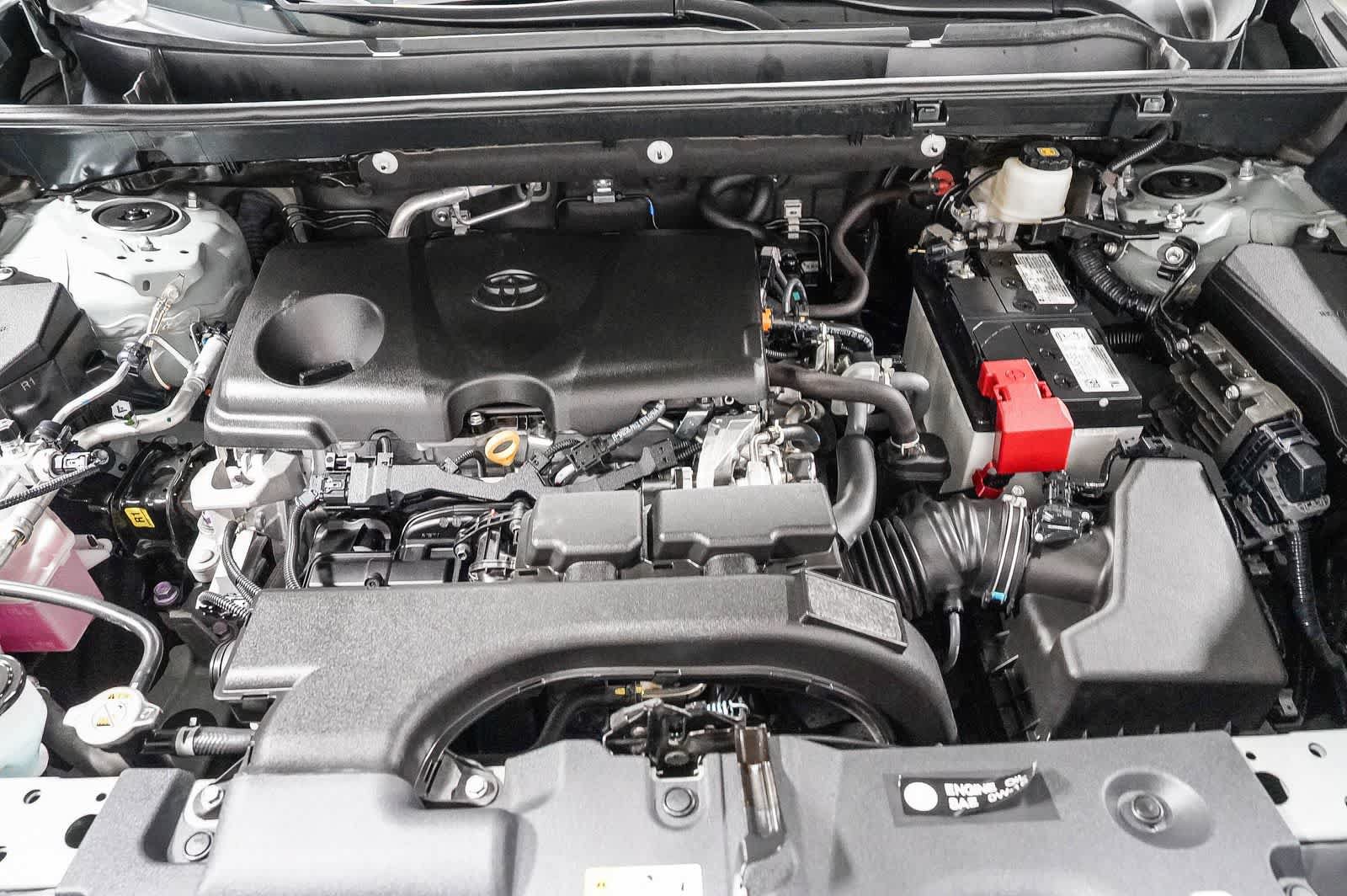 Certified 2021 Toyota RAV4 XLE FWD image 28