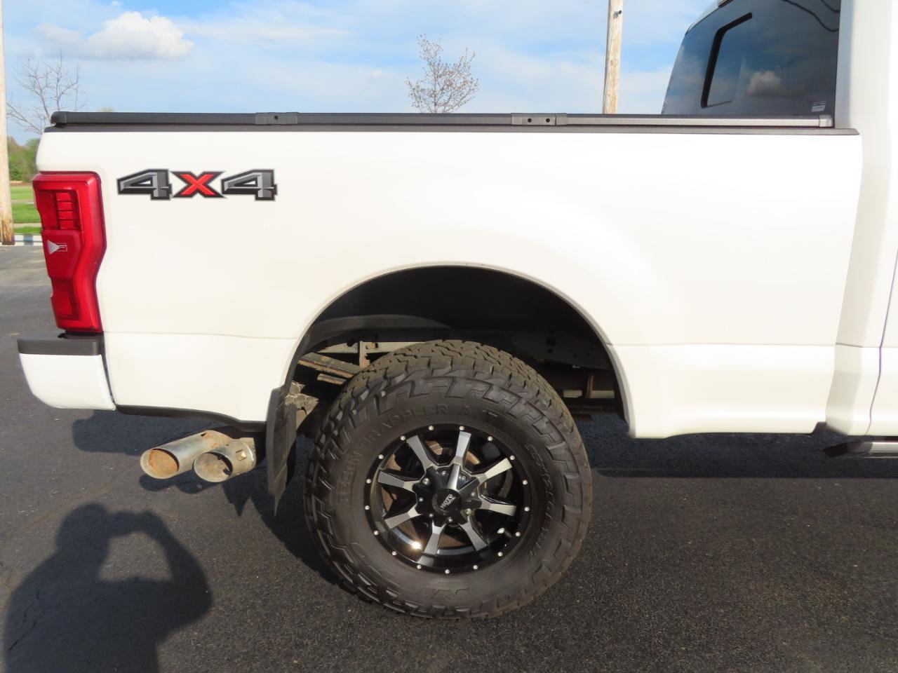 Used 2017 Ford F250 Platinum w/ Platinum Ultimate Package AWD/4WD image 20