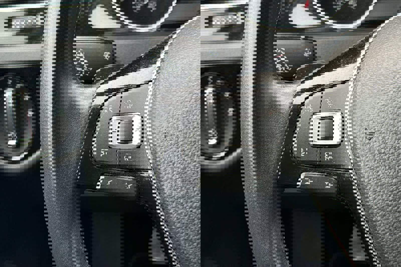 Used 2015 Volkswagen Golf 4-Door image 26