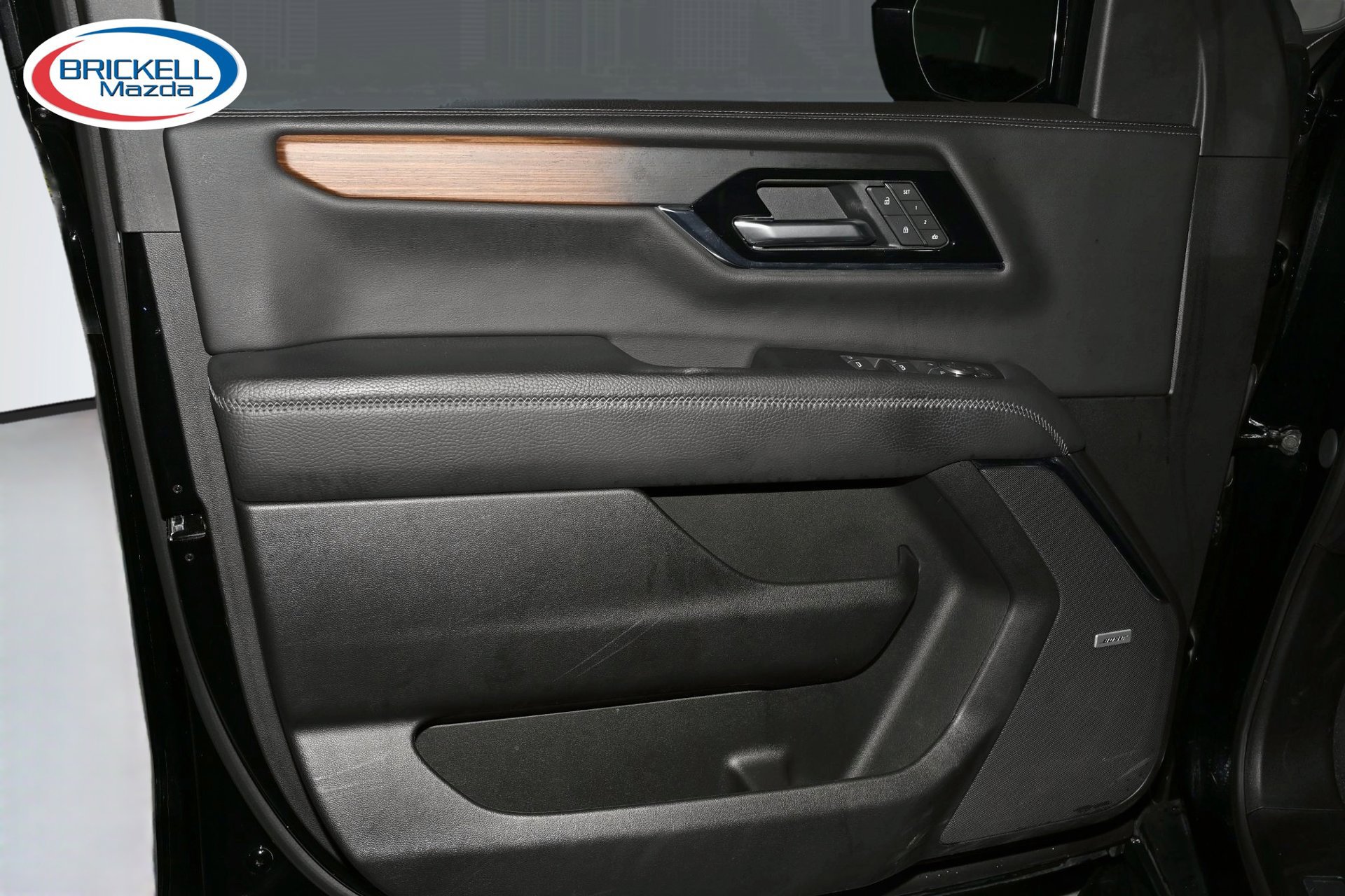 Used 2025 GMC Yukon Denali AWD/4WD image 21