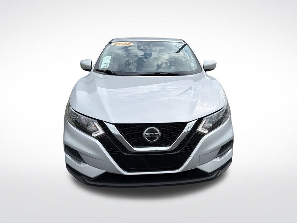 Used 2022 Nissan Rogue Sport S FWD image 2
