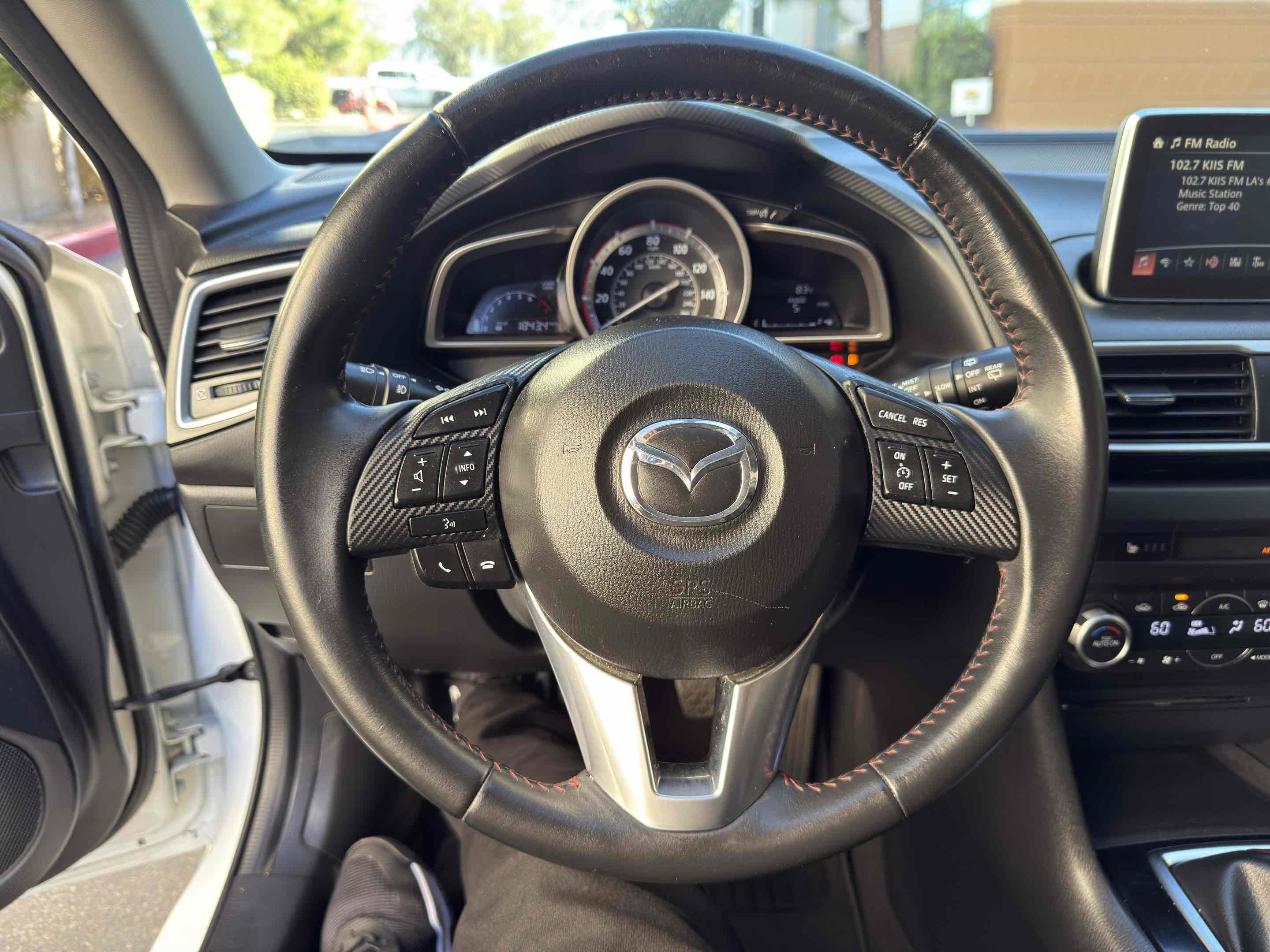 Used 2015 MAZDA MAZDA3 i Grand Touring image 34