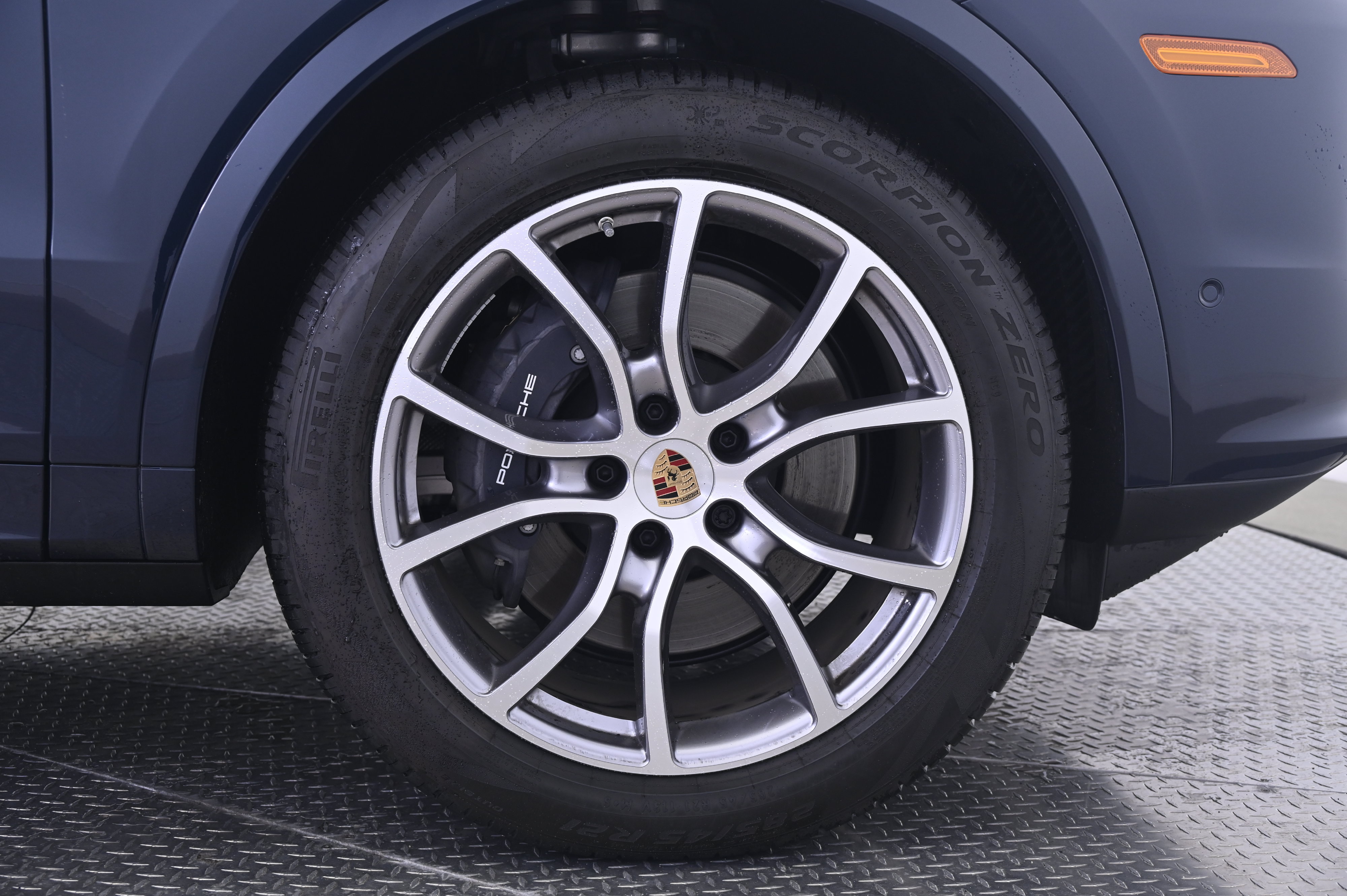 Certified 2026 Porsche Cayenne AWD/4WD image 14