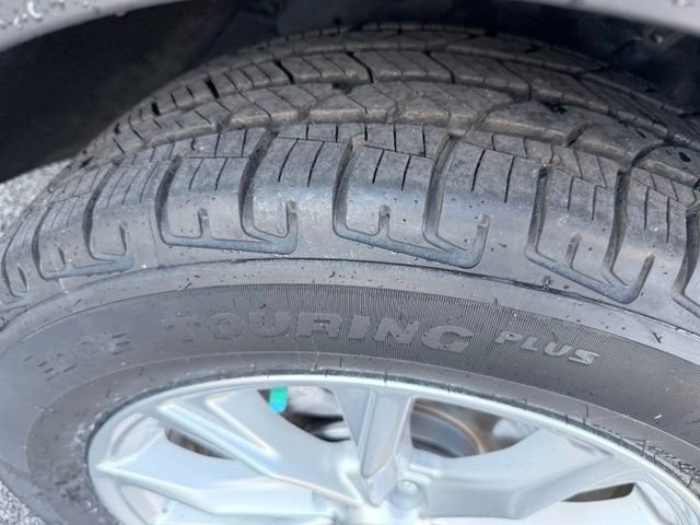 Used 2025 Honda CR-V EX image 15