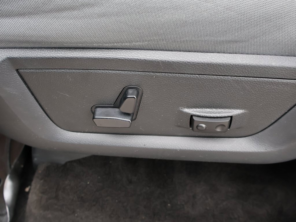 Used 2015 RAM 1500 Big Horn image 13