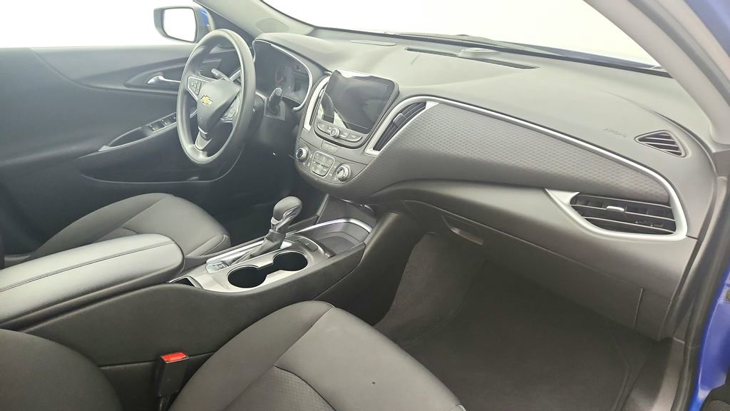 Used 2023 Chevrolet Malibu LT image 30