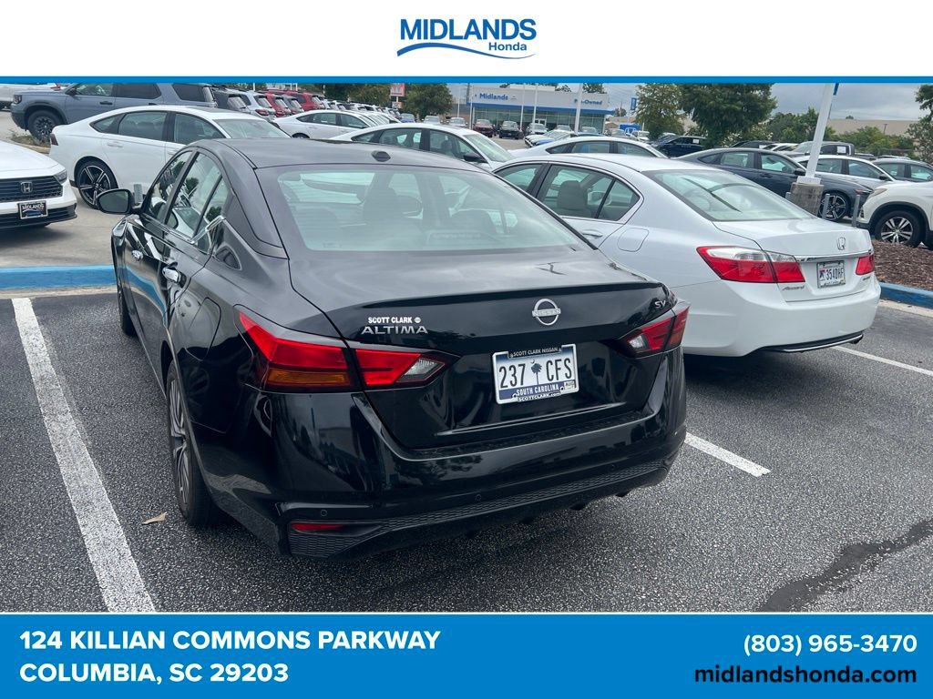 Used 2024 Nissan Altima 2.5 SV FWD image 3