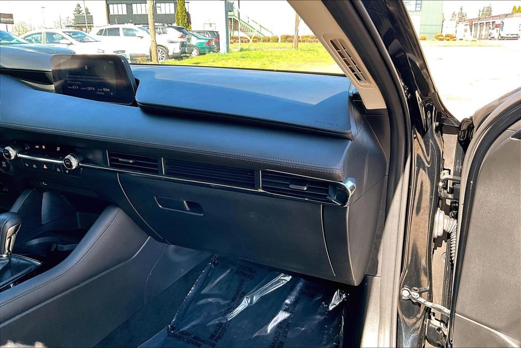 Used 2021 MAZDA MAZDA3 s image 19