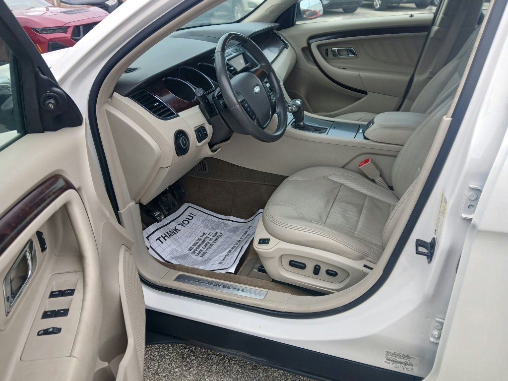 Used 2012 Ford Taurus Limited FWD image 9