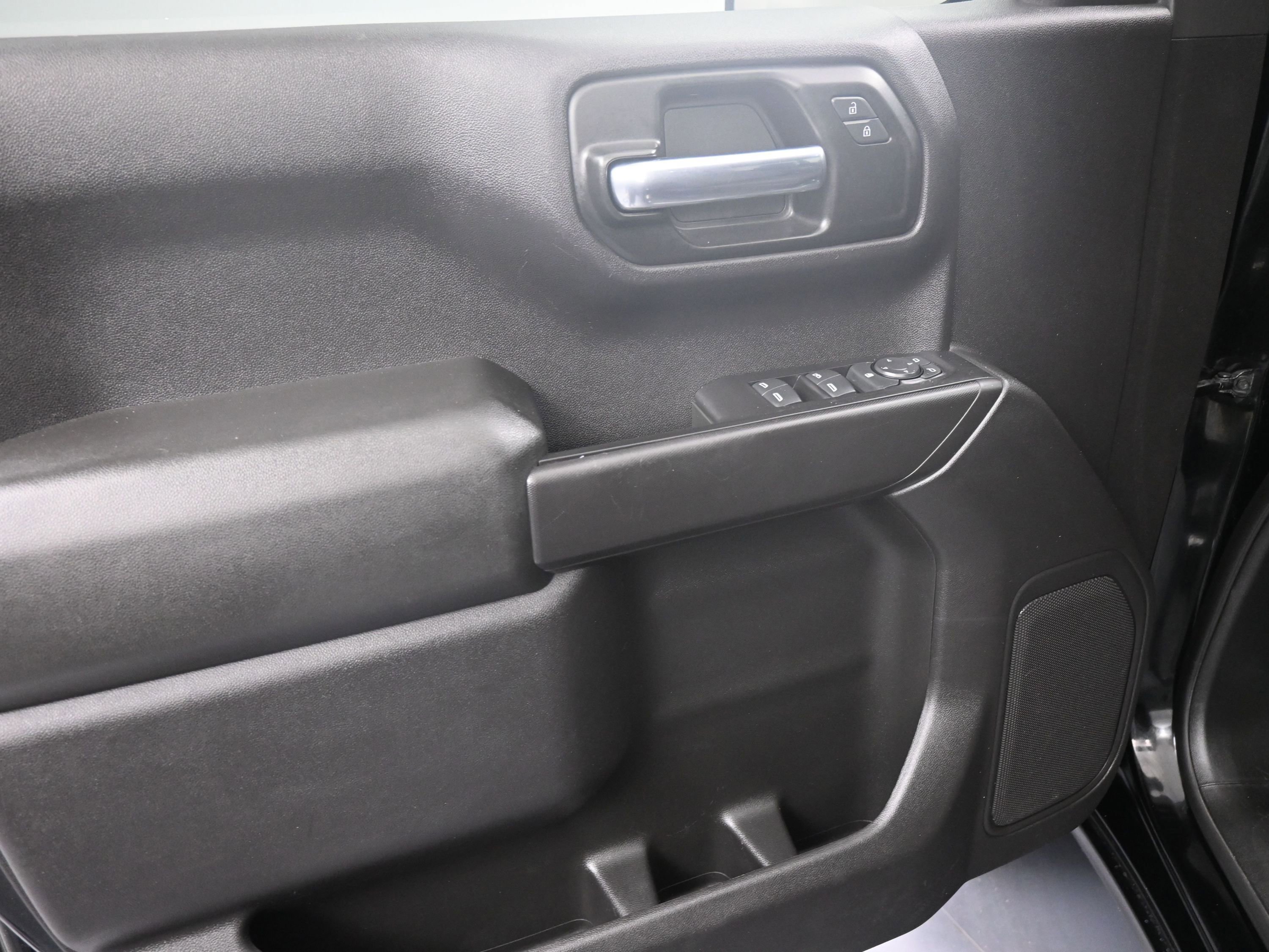 Certified 2021 Chevrolet Silverado 1500 Custom image 13