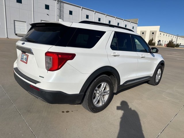 Used 2020 Ford Explorer XLT w/ Equipment Group 202A image 5