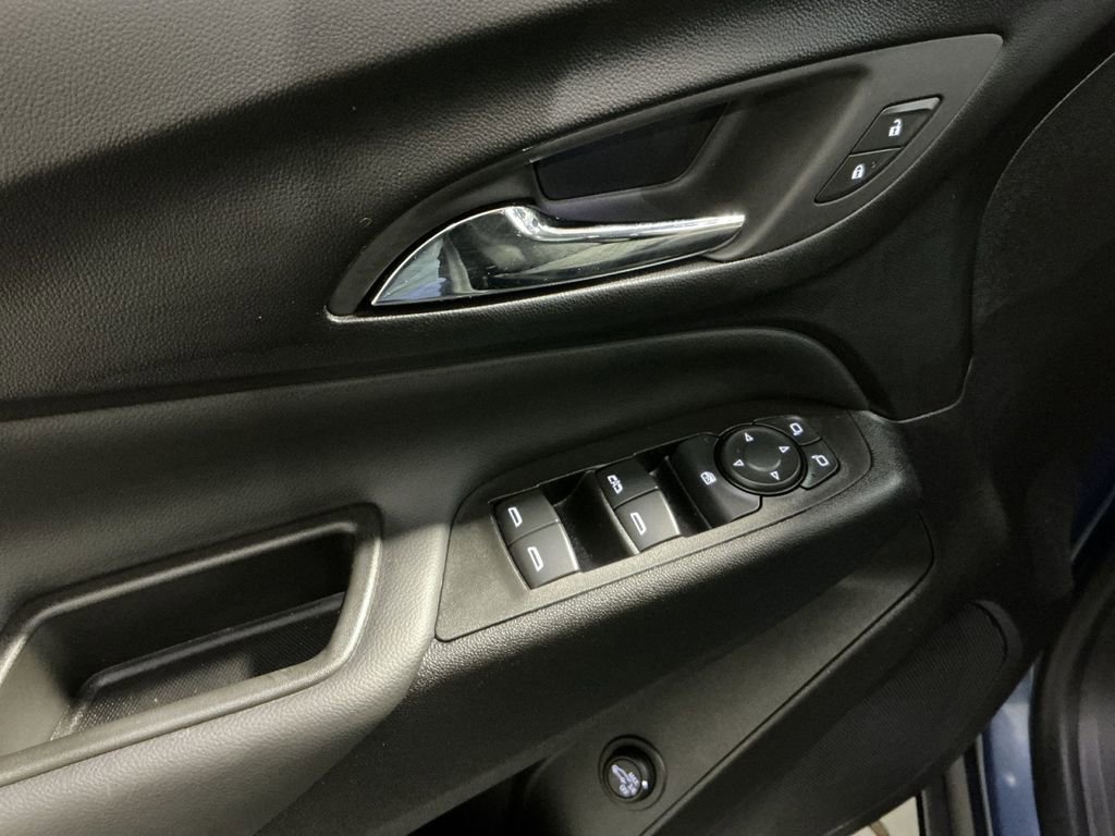 Used 2024 Chevrolet Equinox LT image 23