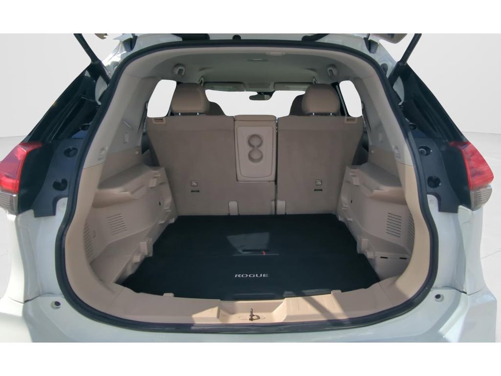 Certified 2020 Nissan Rogue SV image 12