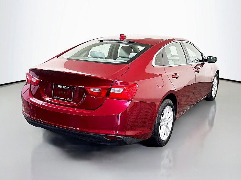 Used 2017 Chevrolet Malibu LT FWD image 7