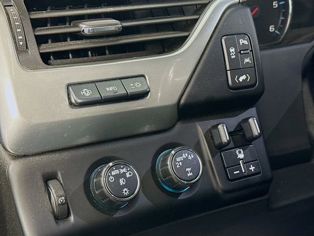 Used 2018 Chevrolet Tahoe Premier AWD/4WD image 12