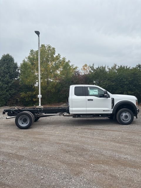 New 2026 Ford F450 XL w/ XL Chrome Package image 5