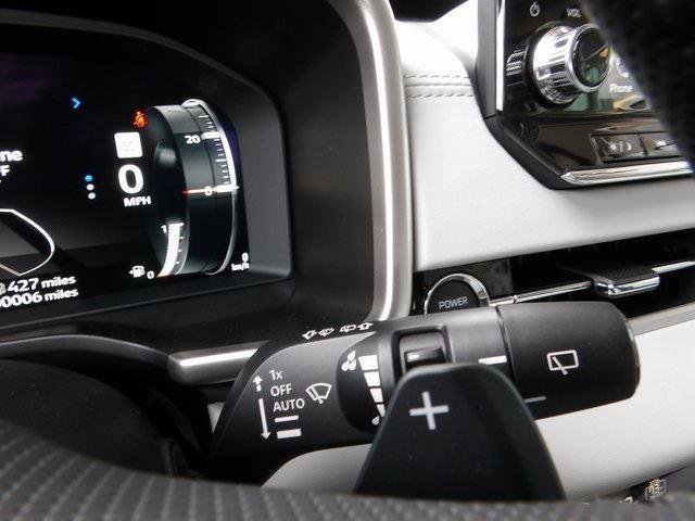 New 2025 Mitsubishi Outlander SEL image 36