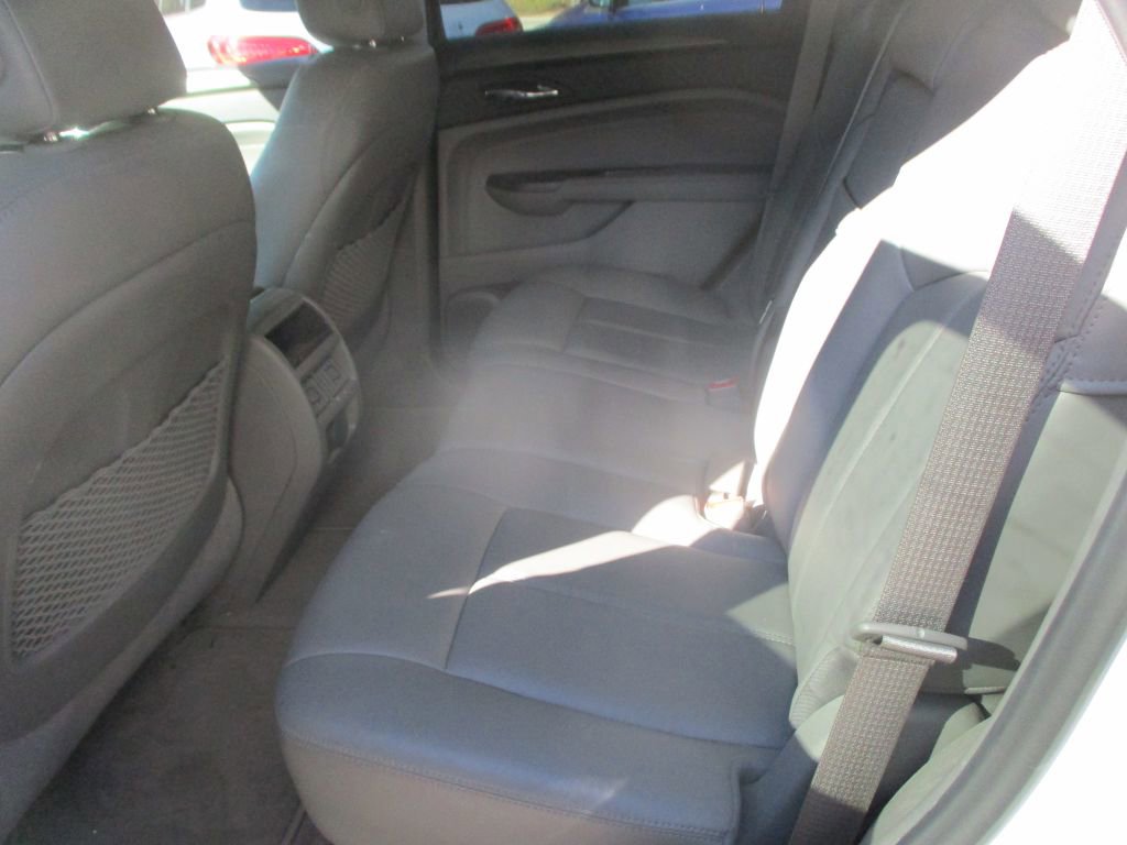 Used 2012 Cadillac SRX FWD image 9